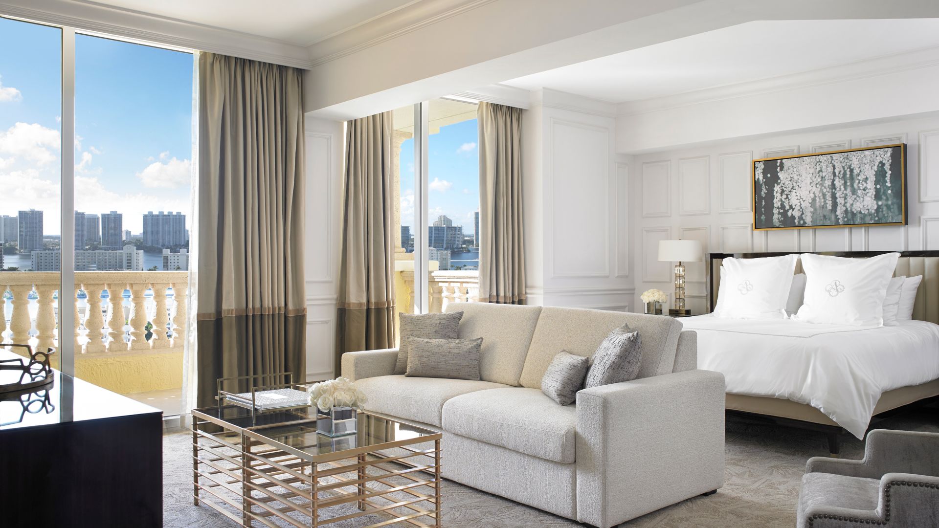 Acqualina Resort and Residences on the Beach — Photo 2