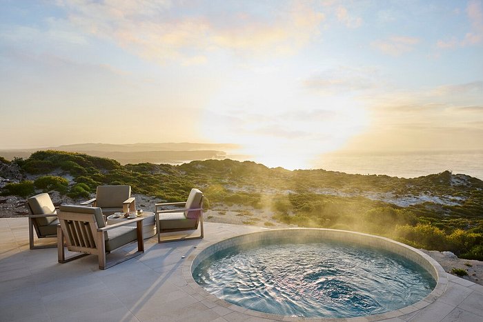 Southern Ocean Lodge — Photo 2
