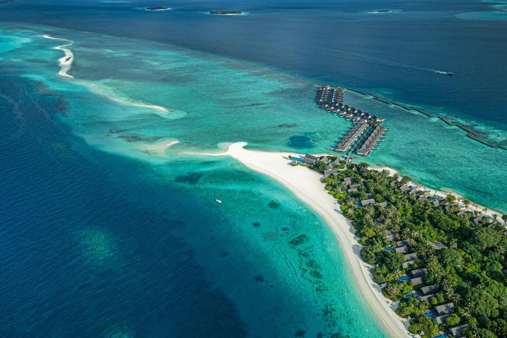 Four Seasons Maldives at Landaa Giraavaru — Photo 4