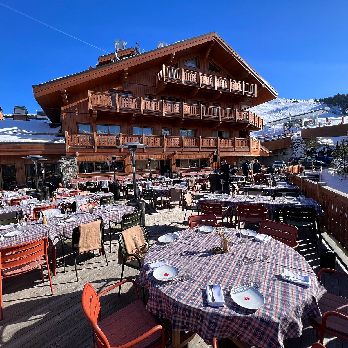 Hotel Le Coucou Méribel — Photo 3