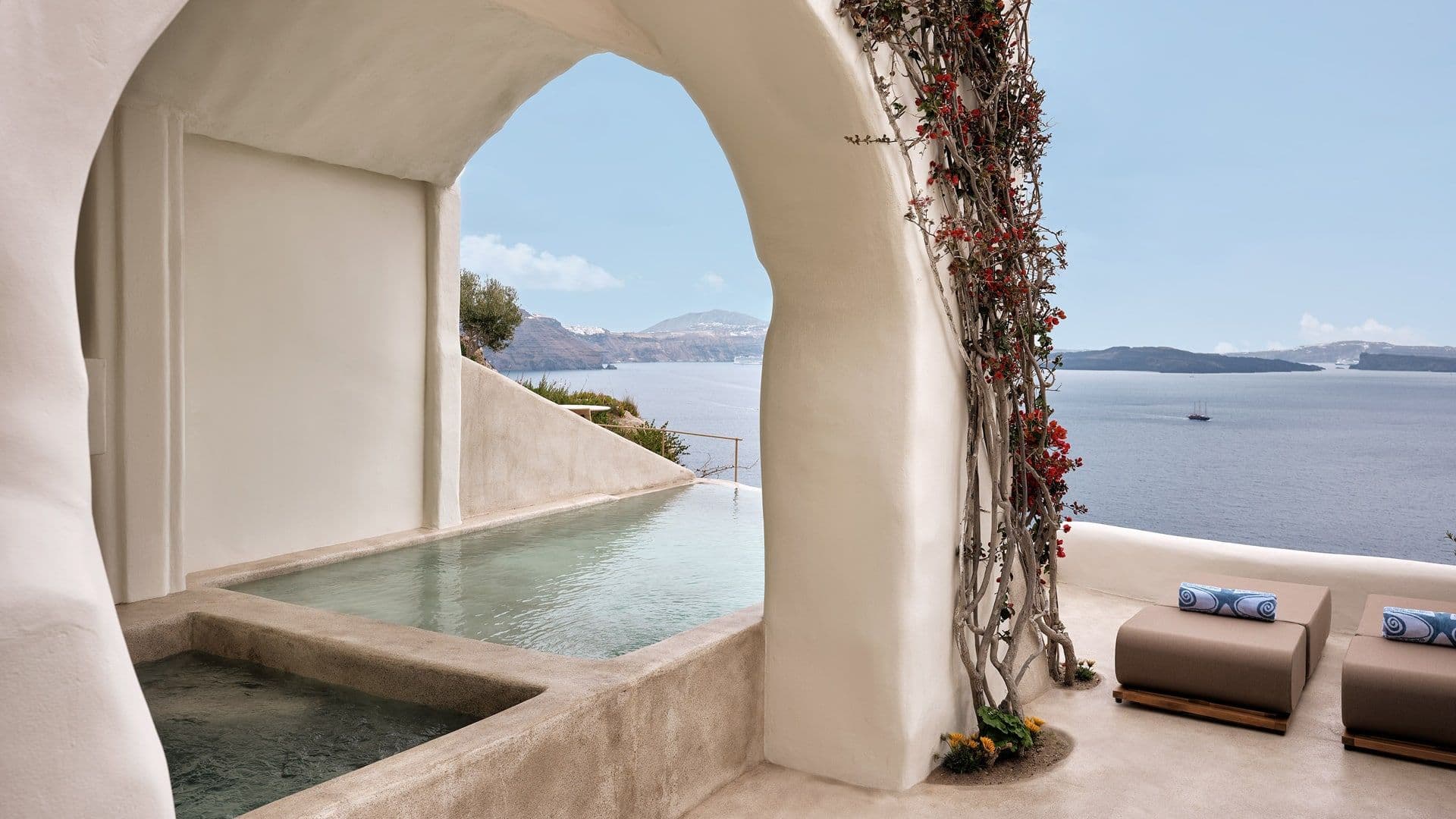 Andronis Exclusive Suites — Photo 4
