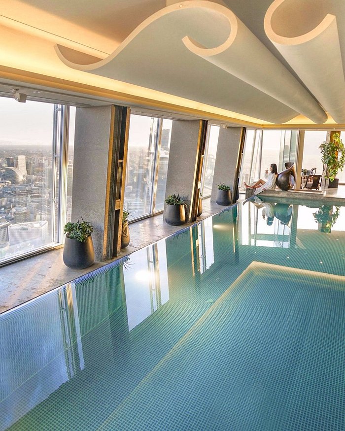 Shangri-La Hotel at The Shard, London — Photo 3