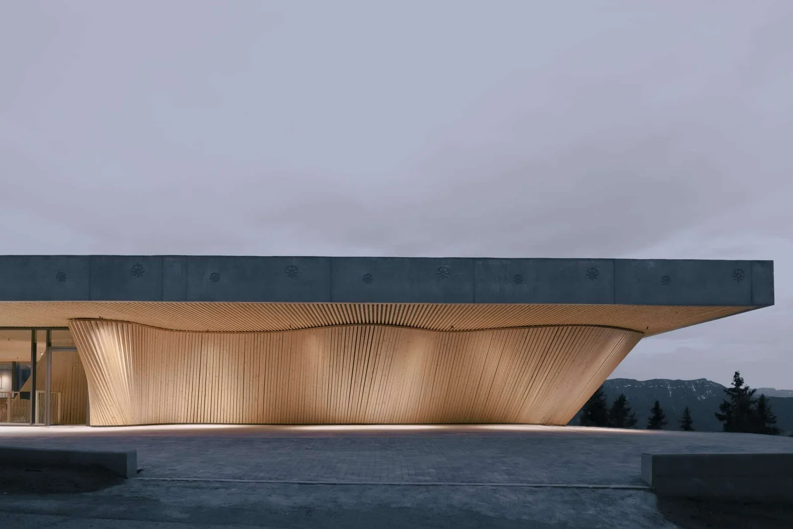 Anders Mountain Suites — Exterior