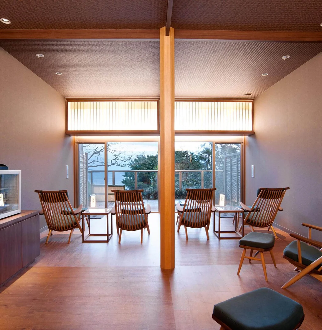 Atami Sekaie — Interior