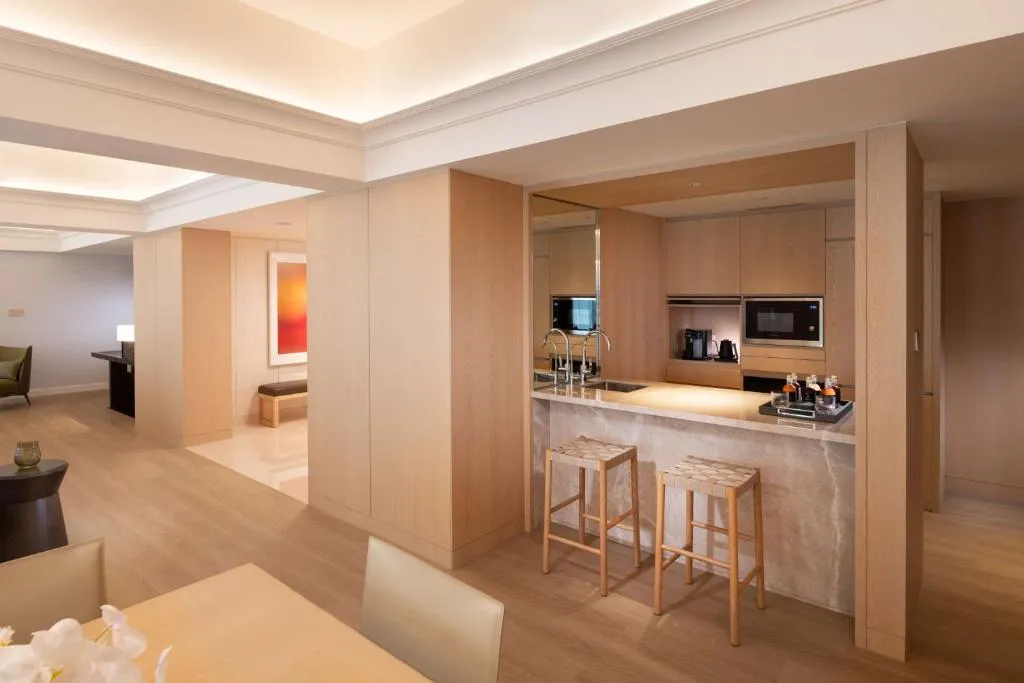 Conrad Singapore Orchard — Photo 3