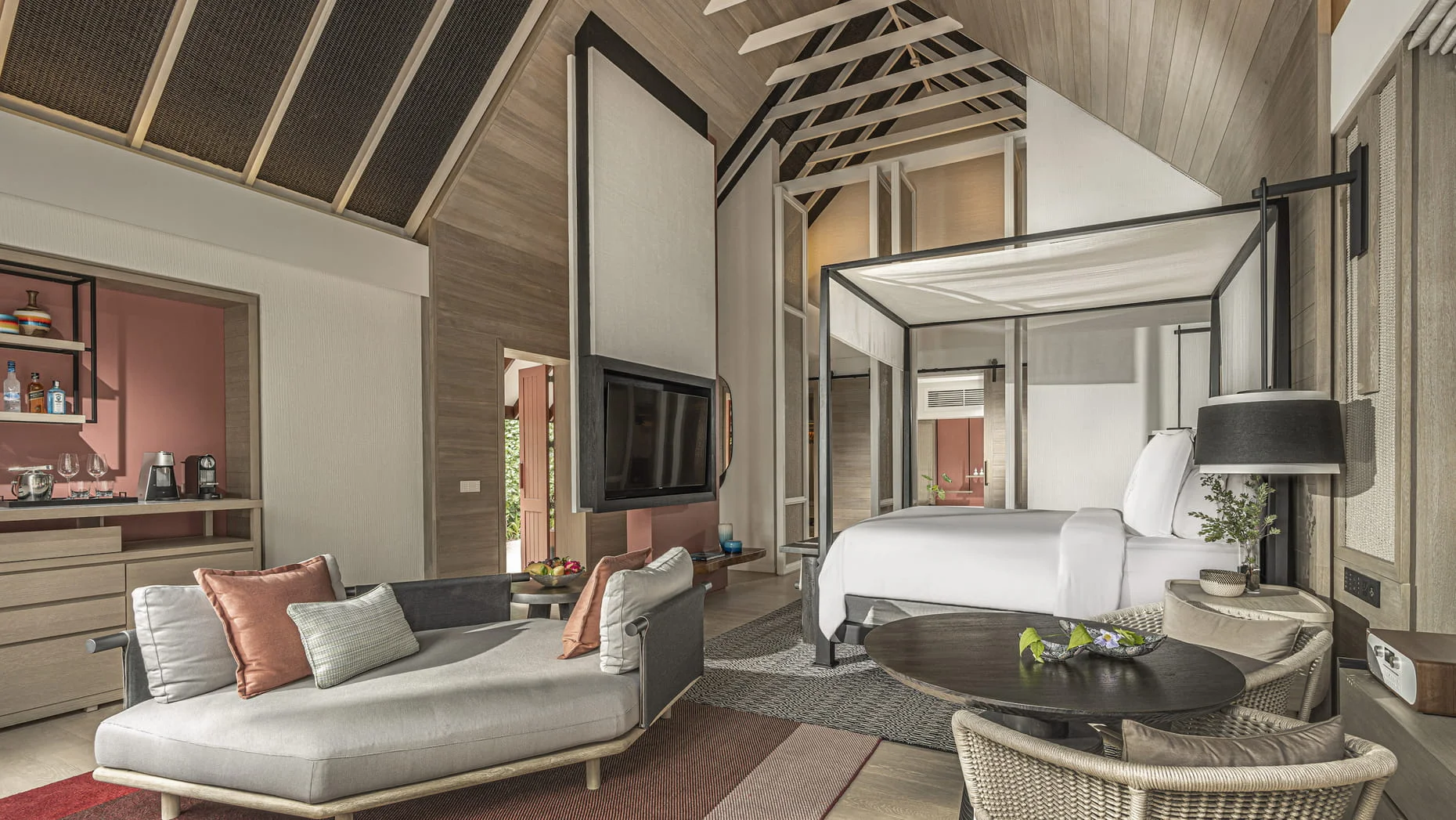 Four Seasons Resort Maldives at Landaa Giraavaru