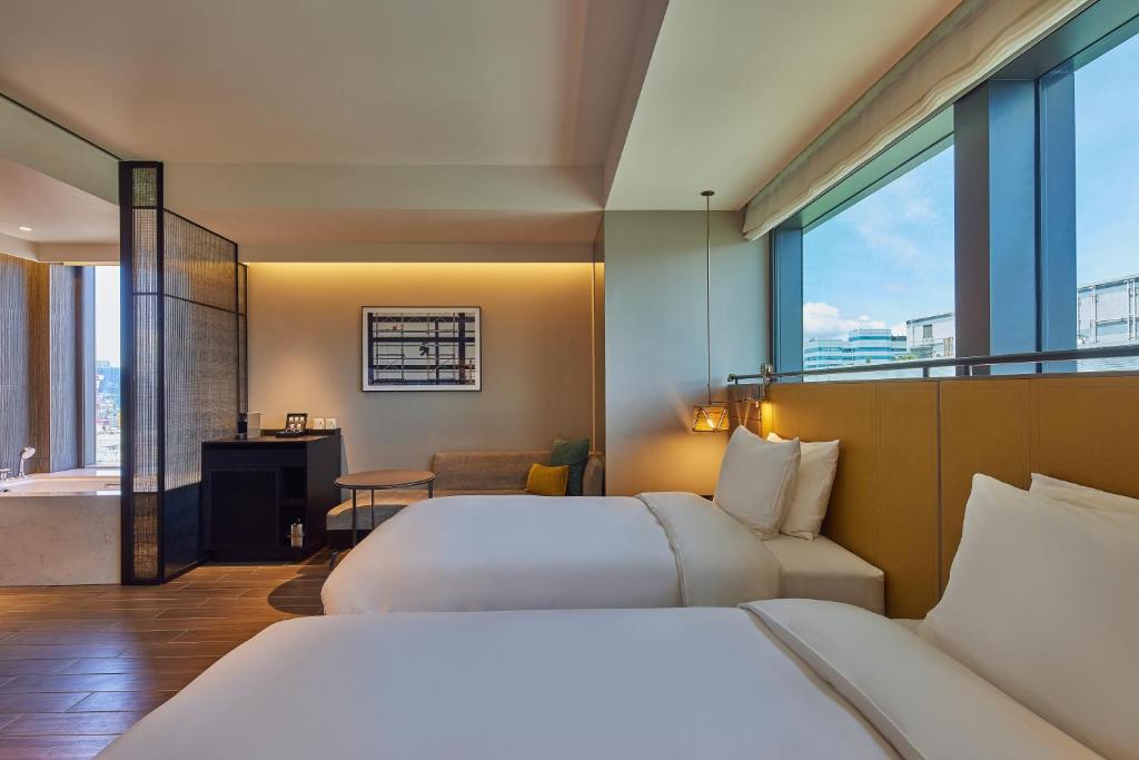 Hotel Resonance Taipei Tapestry Collection by Hilton — Photo 4