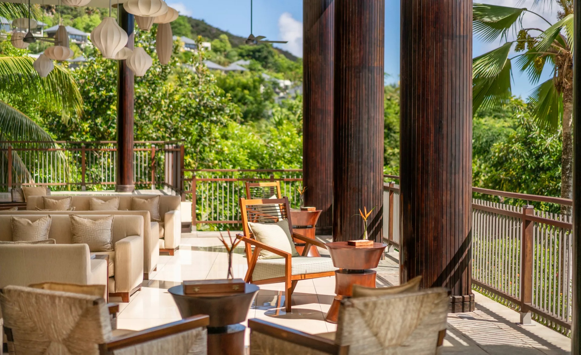 Raffles Seychelles villa with private pool among granite boulders on Praslin