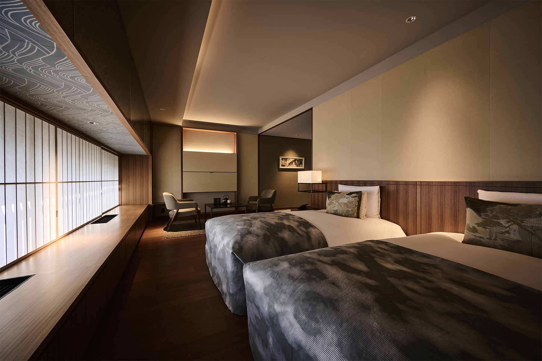 THE HIRAMATSU — Photo 2