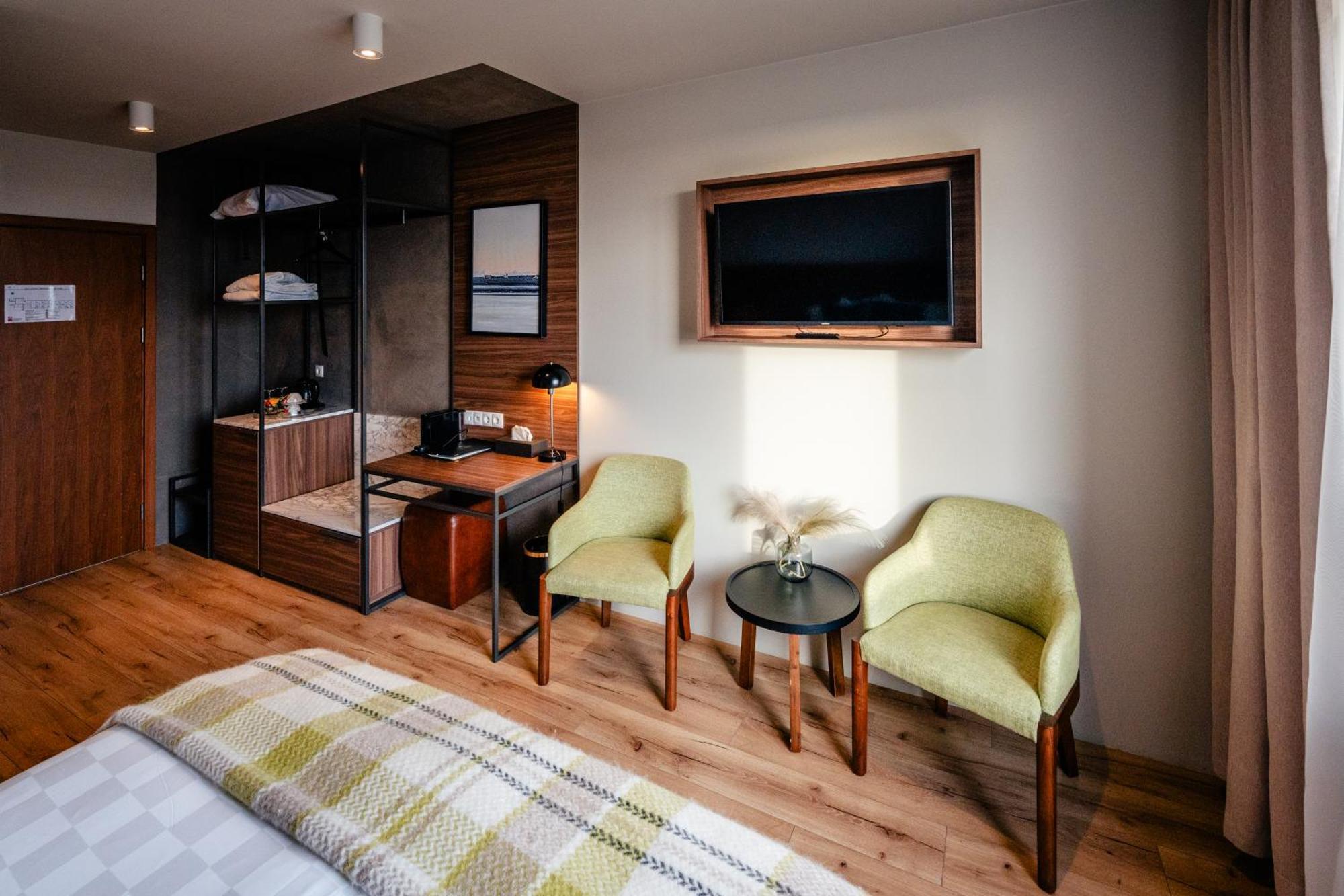 Umi Hotel — Photo 4