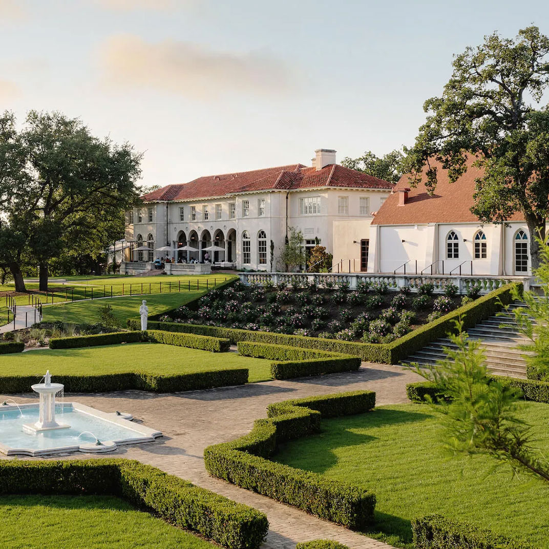 Commodore Perry Estate, Auberge Collection