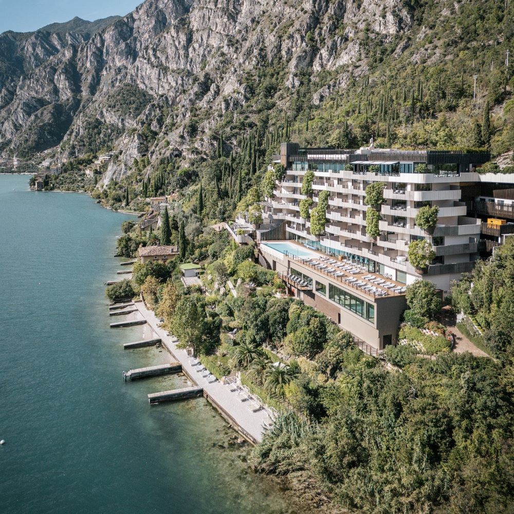 EALA My Lakeside Dream
