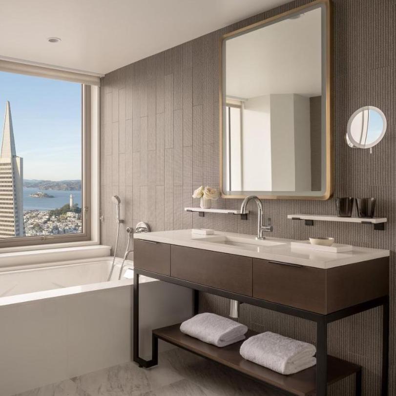 Four Seasons Hotel San Francisco at Embarcadero — Photo 4