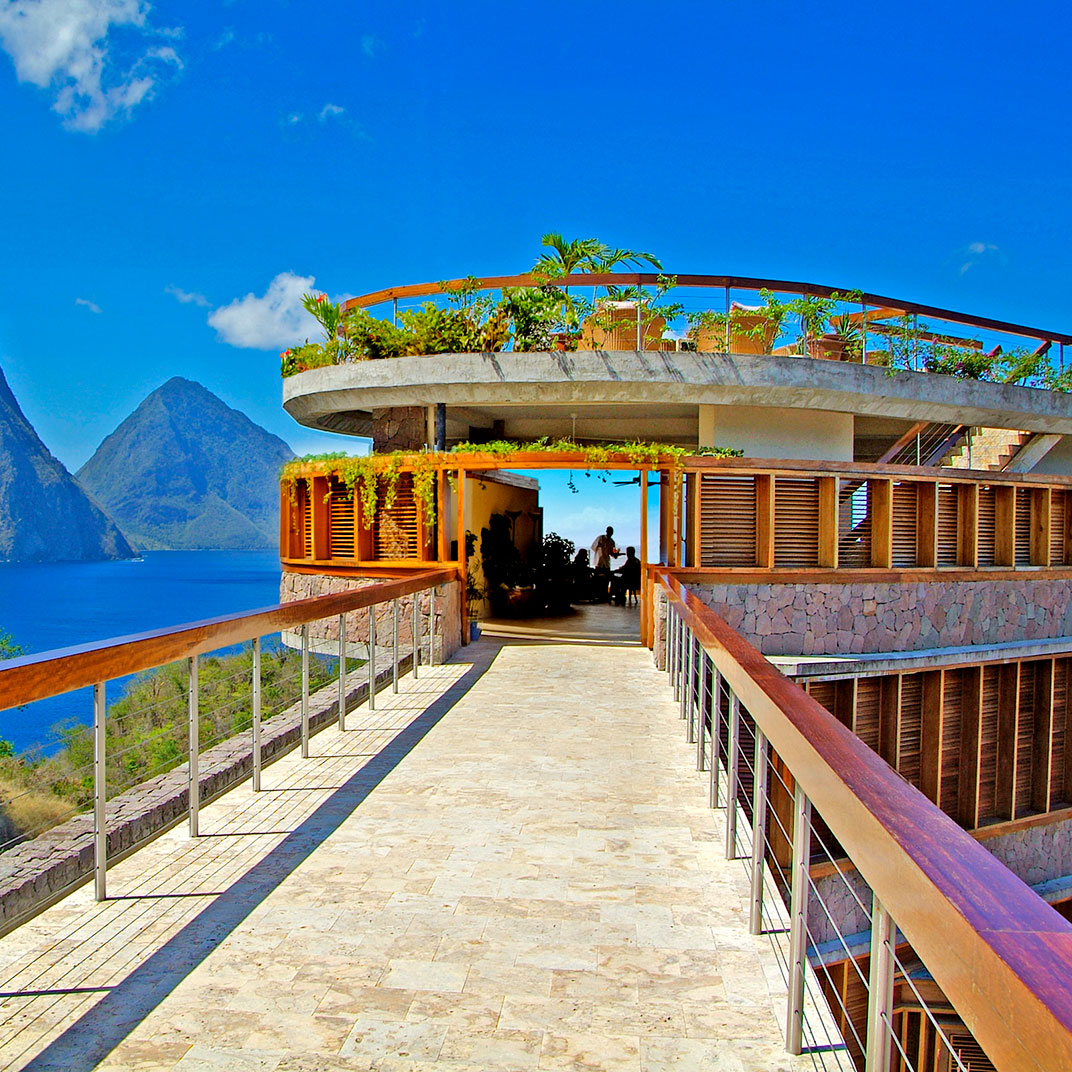 Jade Mountain — Photo 4