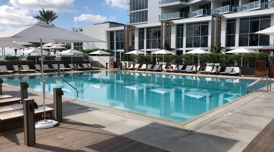 Nobu Hotel Miami Beach — Photo 2