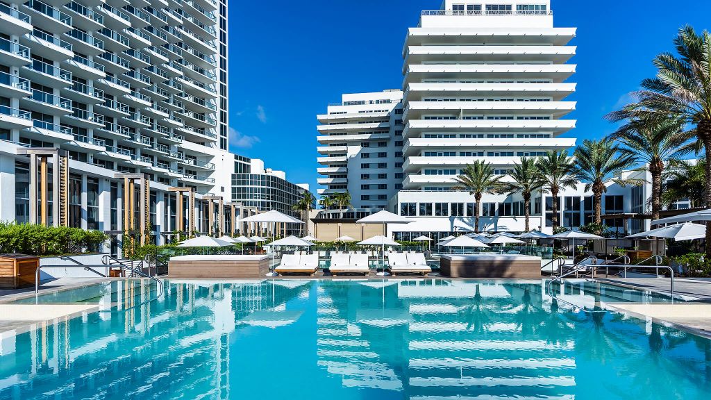 Nobu Hotel Miami Beach — Photo 3