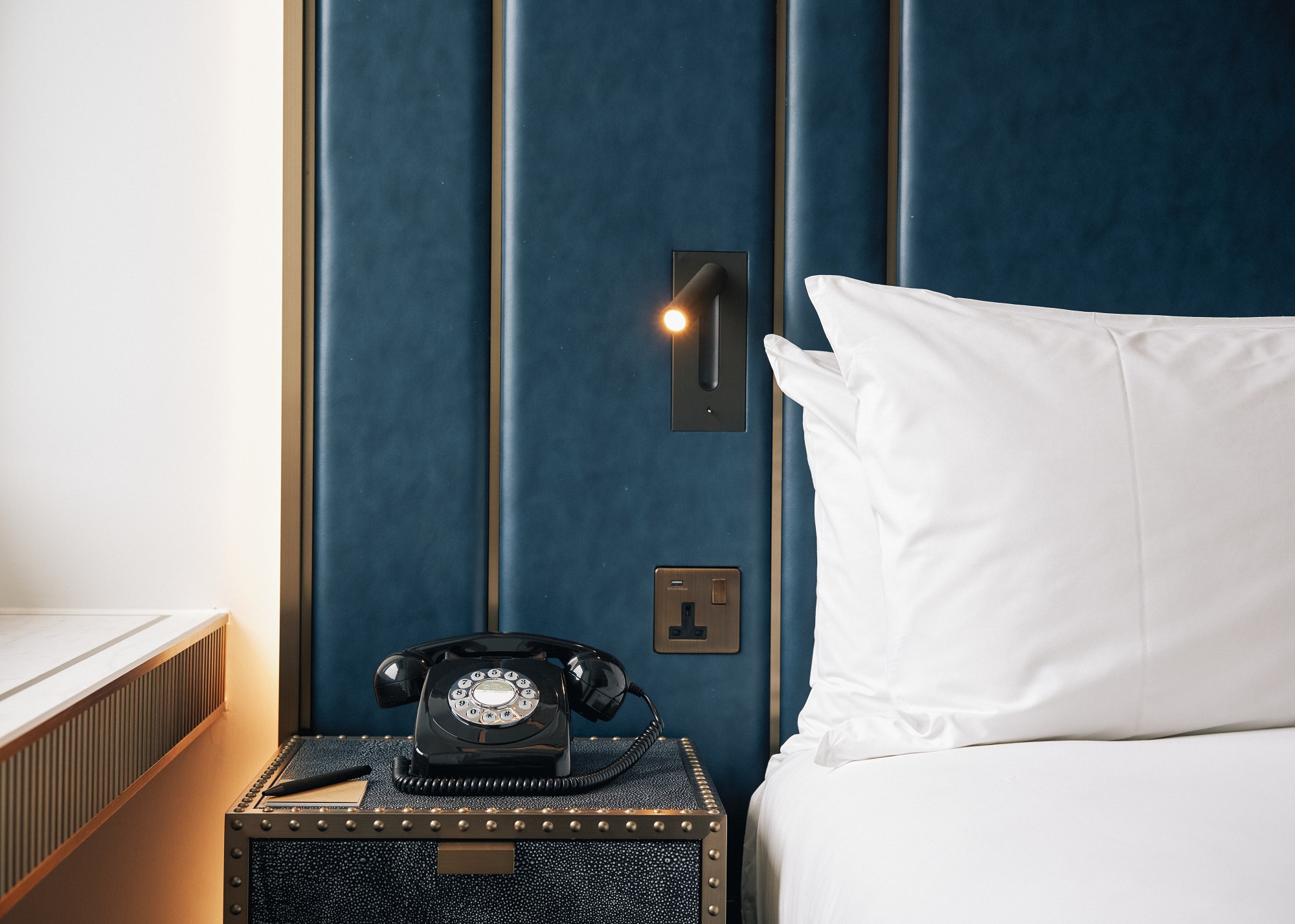 Page 8 Hotel