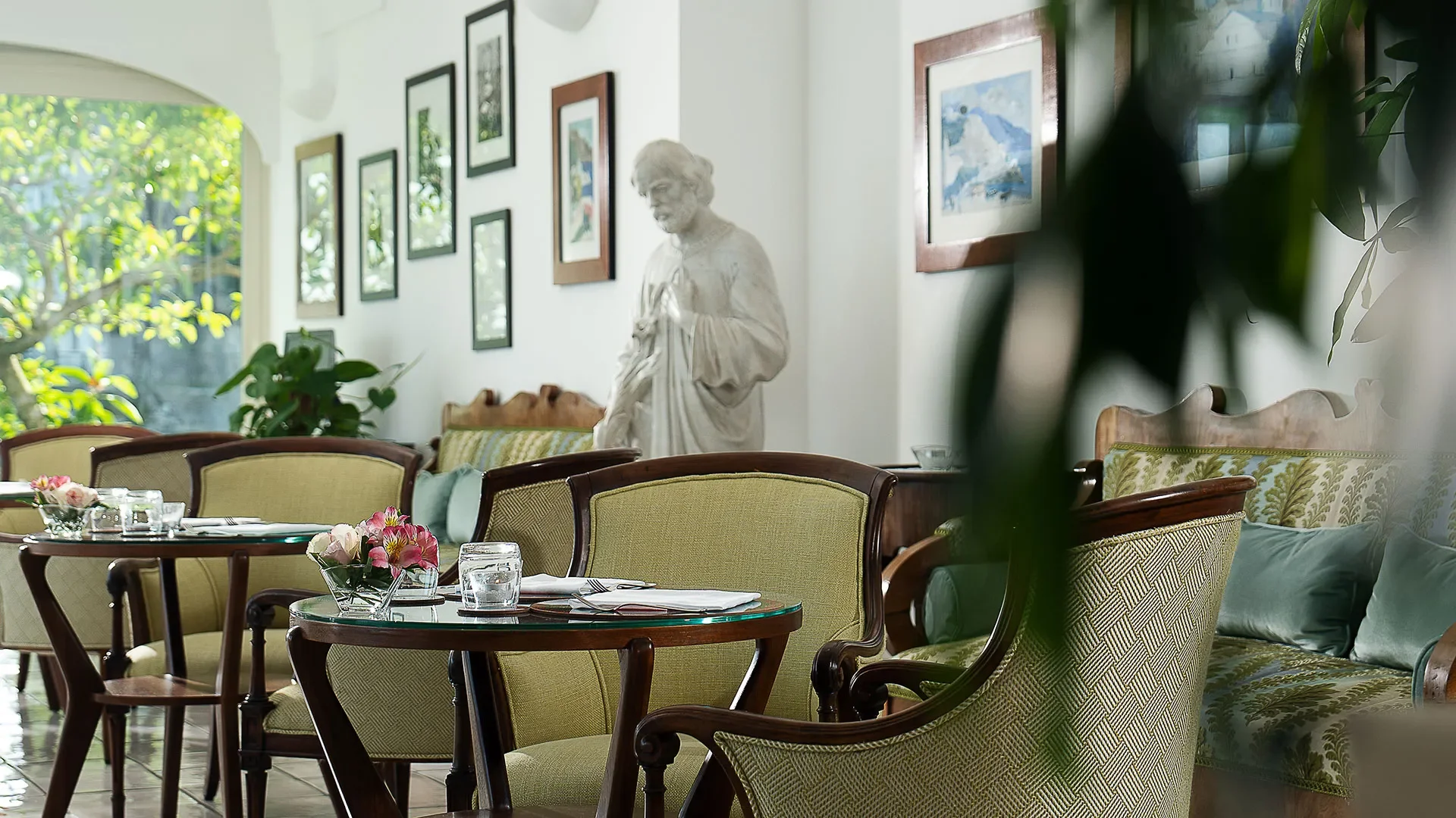 Santa Caterina Hotel — Dining