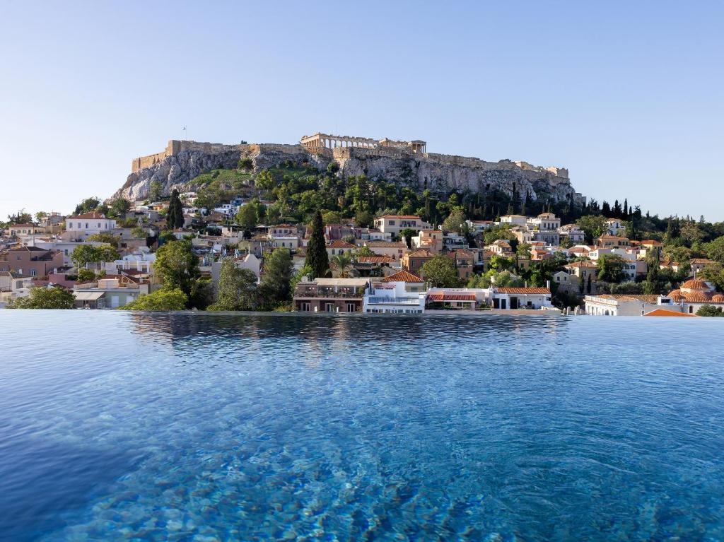 THE DOLLI at Acropolis