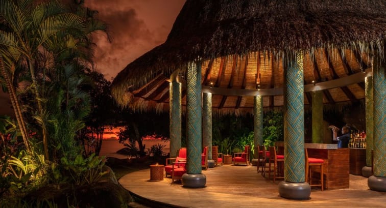 Anantara Maia Seychelles cliffside infinity pool villa with ocean views