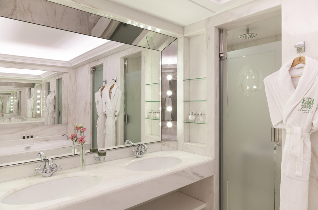 Le Bristol Paris — The Palace of Discreet Elegance